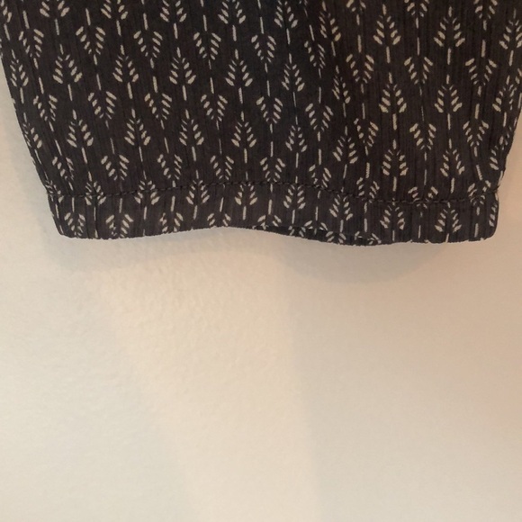 LOFT Shirt 3/4 Length Sleeves Size XS Printed Stretchy Sheer like Sleeves - Picture 7 of 11